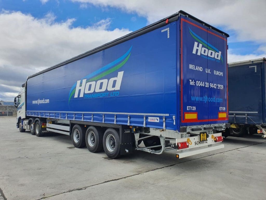 tj-hood-european-lorry-trailer.jpg TJ Hood lorry and trailer making a delivery